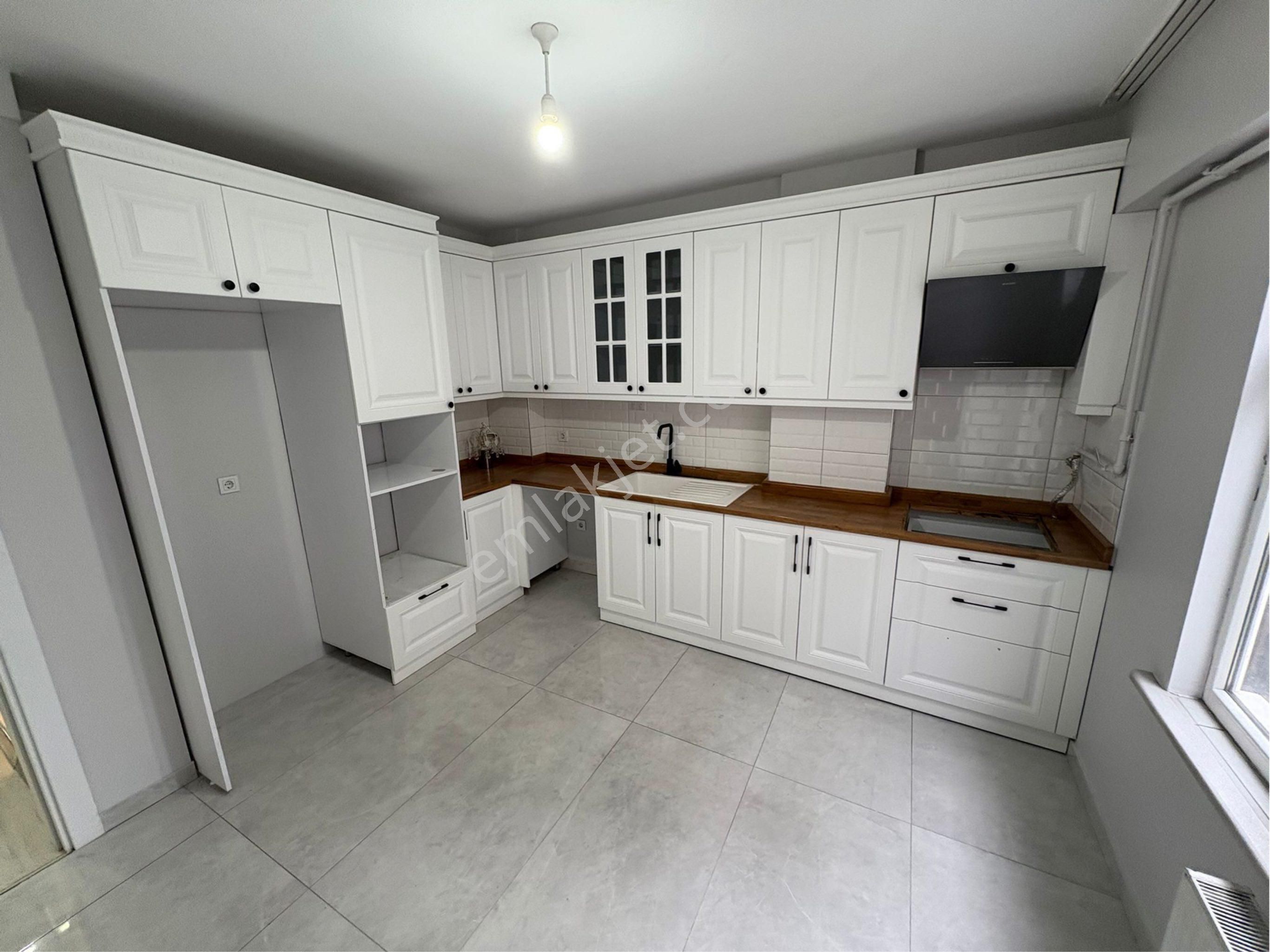 Aydın İnş.ismetpaşa Mah 2+1 110m2 2.kat Banyo Wc Ayrı - Görsel 8