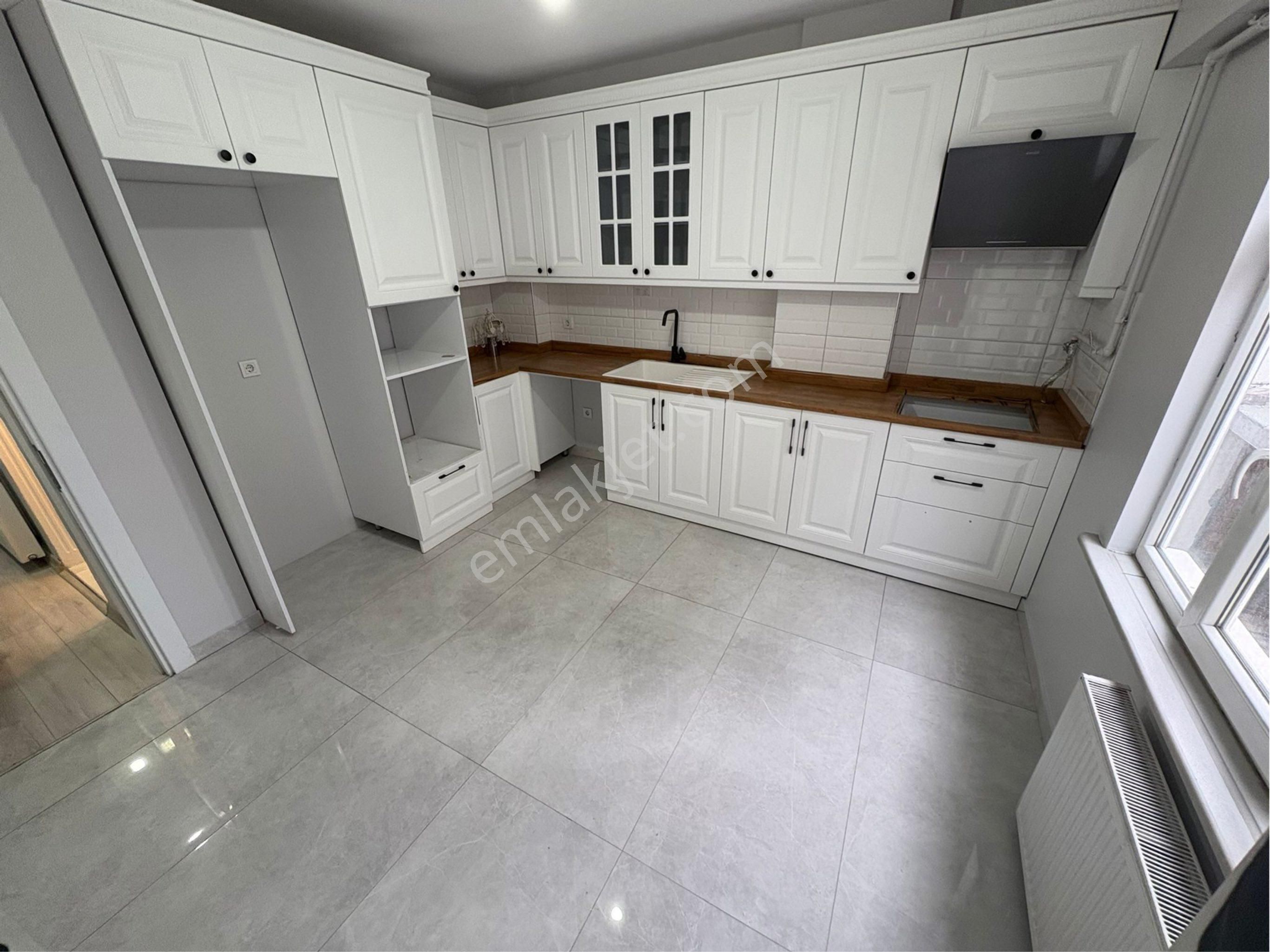 Aydın İnş.ismetpaşa Mah 2+1 110m2 2.kat Banyo Wc Ayrı - Görsel 9