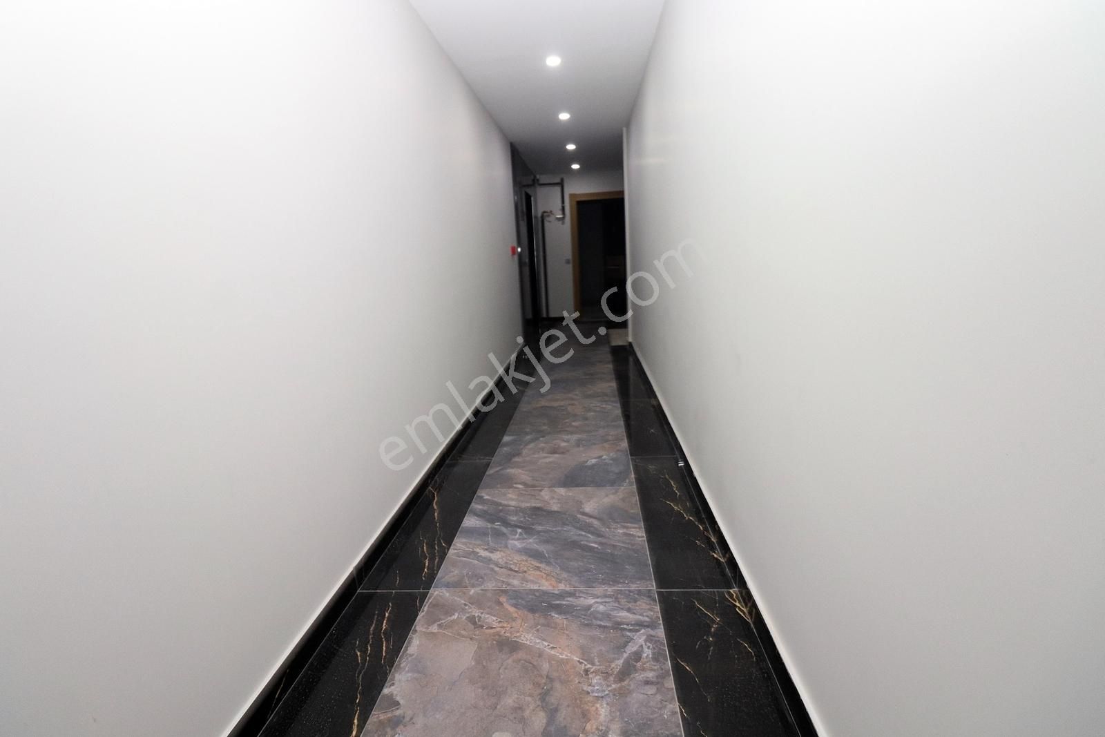 Beylikdüzü Kavaklıda Satılık 2+1 Daire - Görsel 2