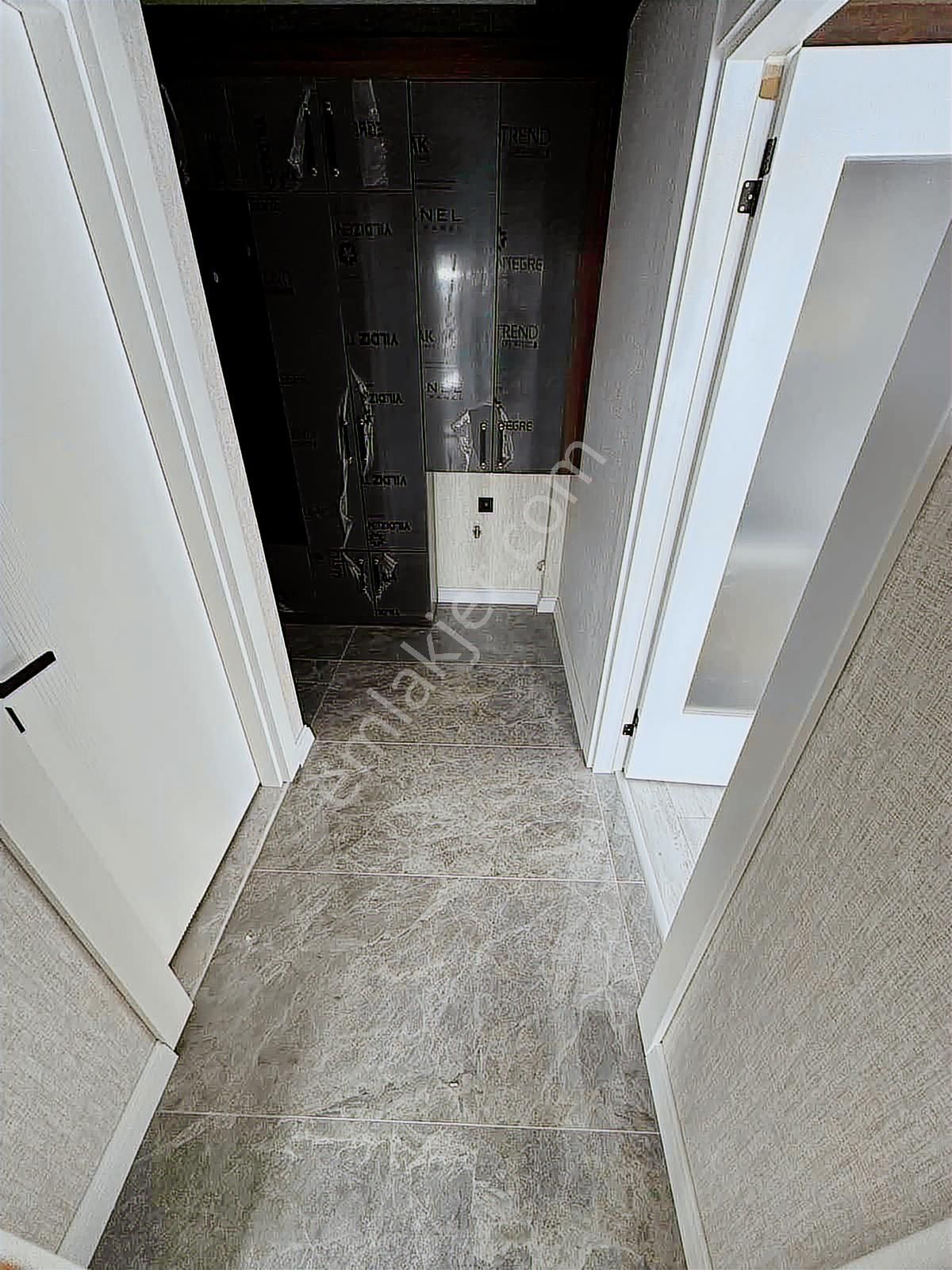 Esat, Bülbülderesi , Ballıbaba Sokakda Satılık 1+1 Daireler - Görsel 2