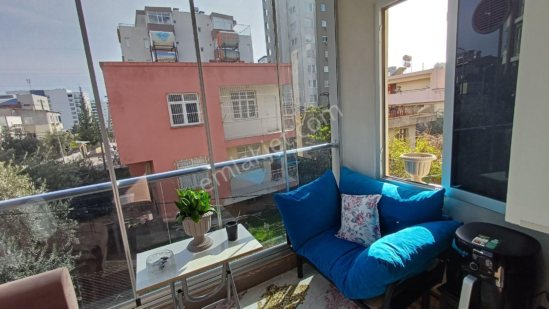 100.yıl'da Az Katlı Açık Mutfak 10 Yaş Satılık Daire - Görsel 2