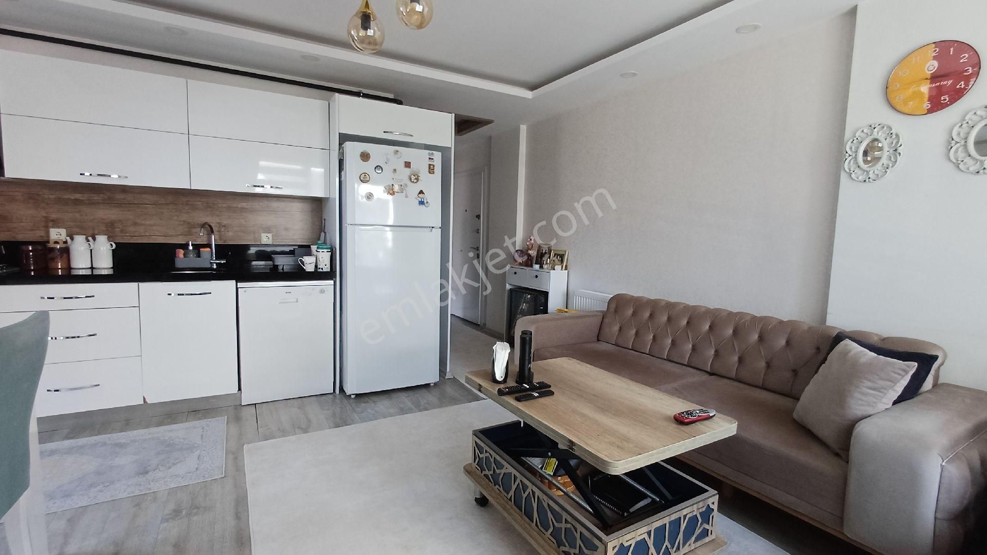 100.yıl'da Az Katlı Açık Mutfak 10 Yaş Satılık Daire - Görsel 6