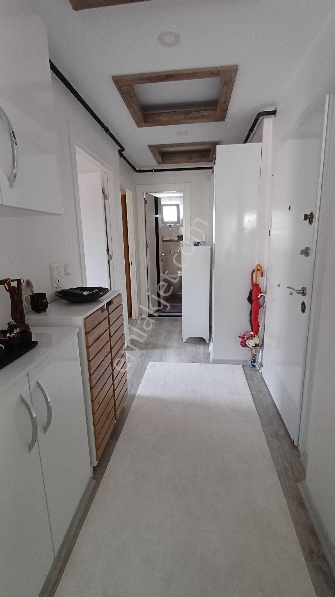 100.yıl'da Az Katlı Açık Mutfak 10 Yaş Satılık Daire - Görsel 3