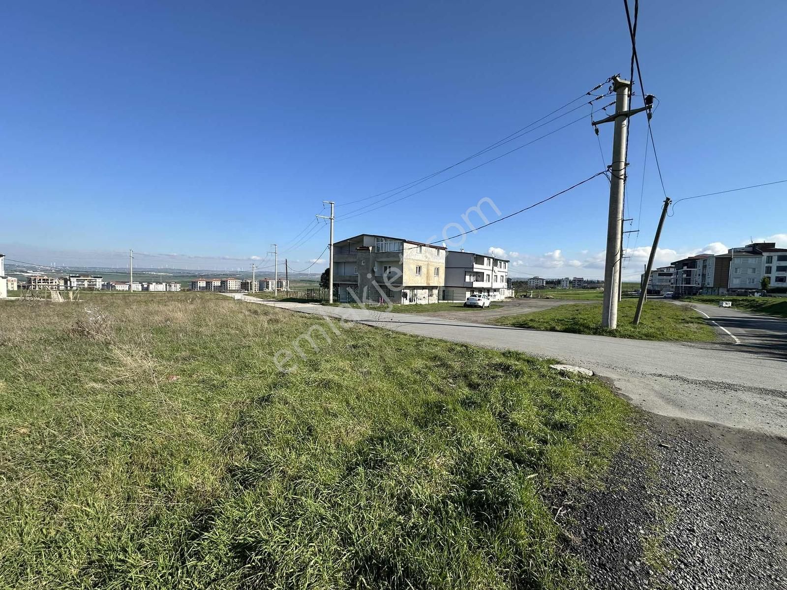 Akyol Gayrımenkul'den Yeni Mahallede 210 M2 Arsa