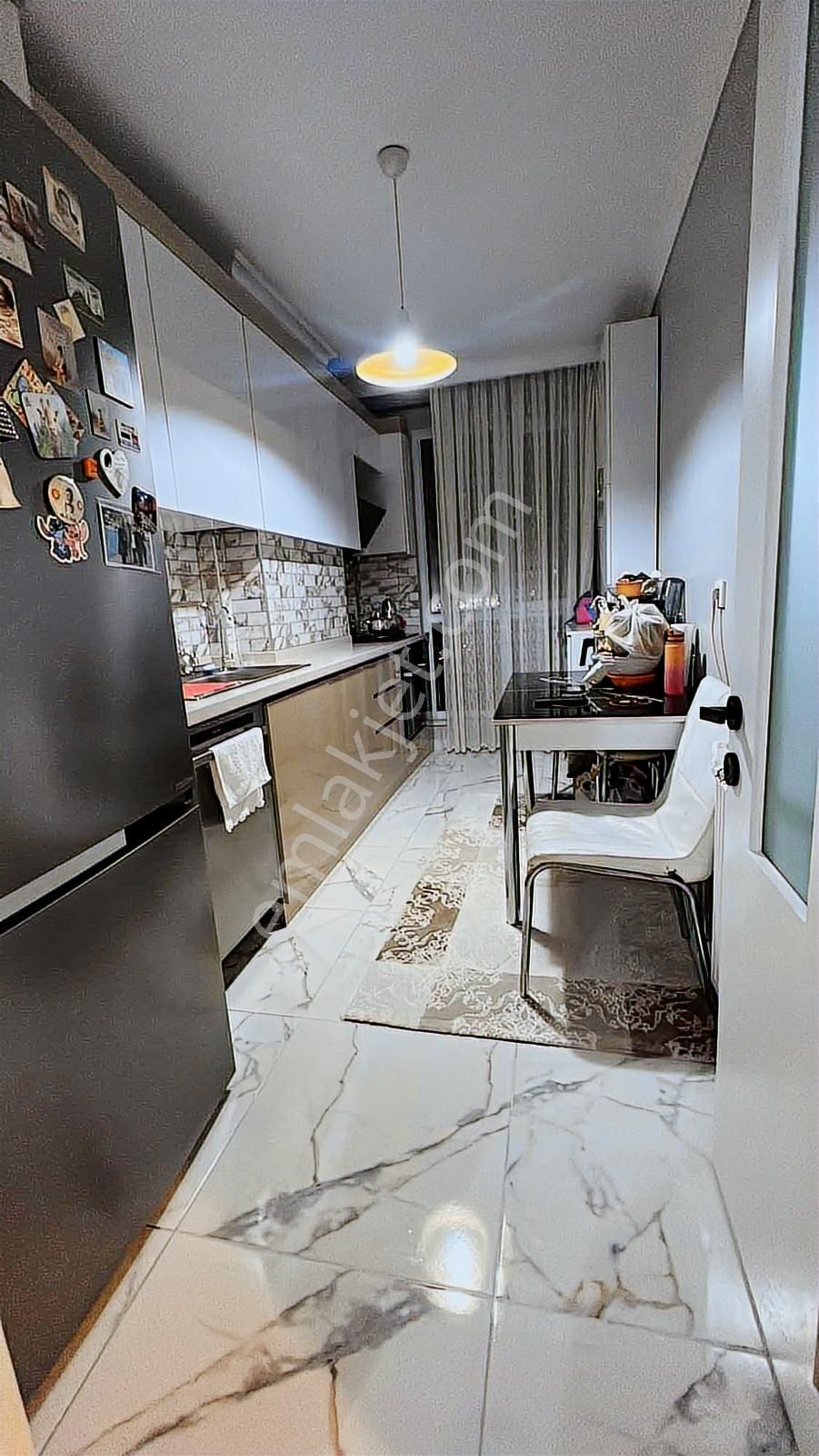 Göze Emlaktan Cumhuriyet Mh Satılık 2+1 Göl Manzaralı Daire - Görsel 13