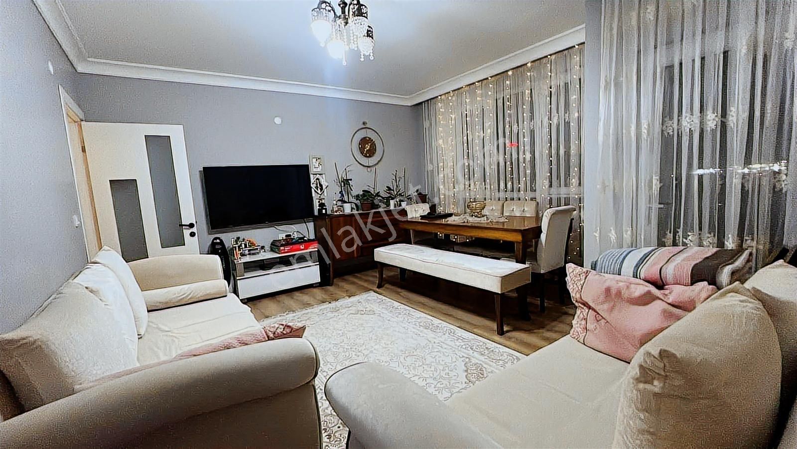 Göze Emlaktan Cumhuriyet Mh Satılık 2+1 Göl Manzaralı Daire - Görsel 16