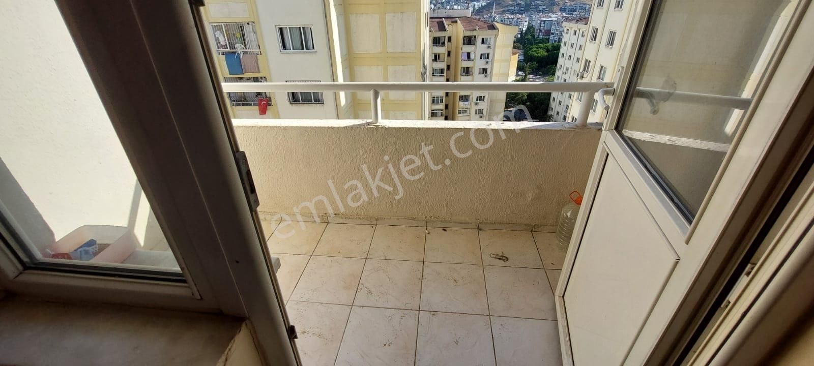 Karşıyaka Toki De Kiralık Boş 2+1 Daire Kanıt Emlaktan - Görsel 32