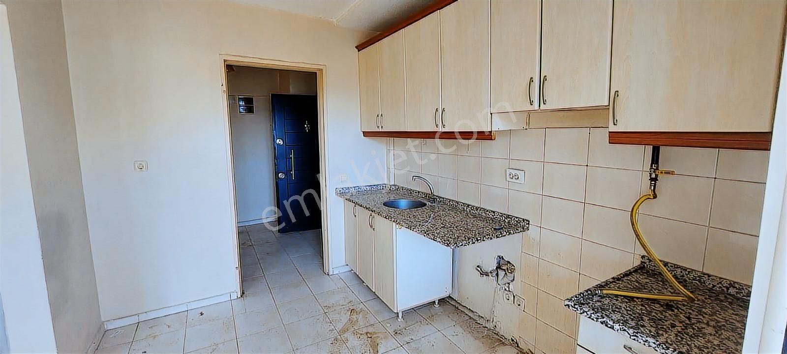 Karşıyaka Toki De Kiralık Boş 2+1 Daire Kanıt Emlaktan - Görsel 23