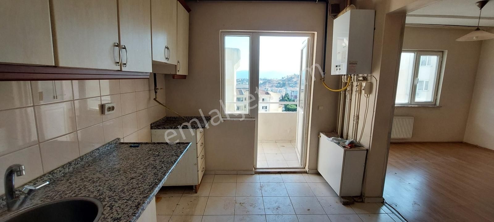 Karşıyaka Toki De Kiralık Boş 2+1 Daire Kanıt Emlaktan - Görsel 9