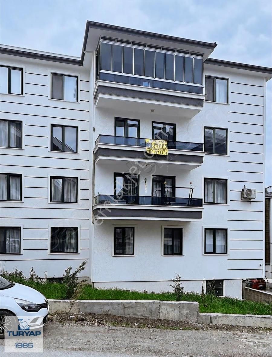 Turyap S.özbey'den Mehmet Akif Vadi Şehir Karşısında Satılık 3+1