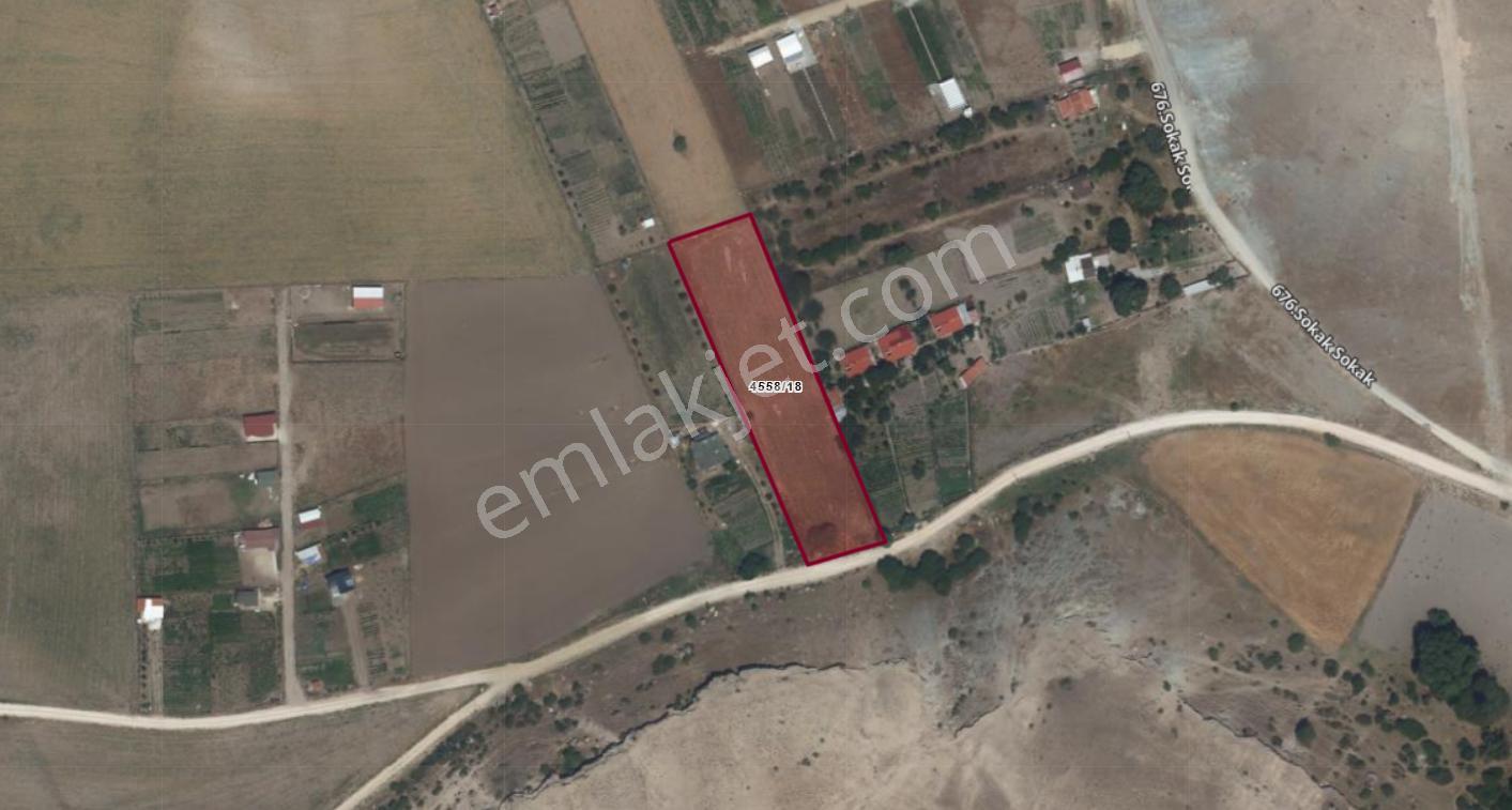 Esgyo'dan Yürükakçayır'da 3413 M2 Yolu Açılmış Satılık Tarla