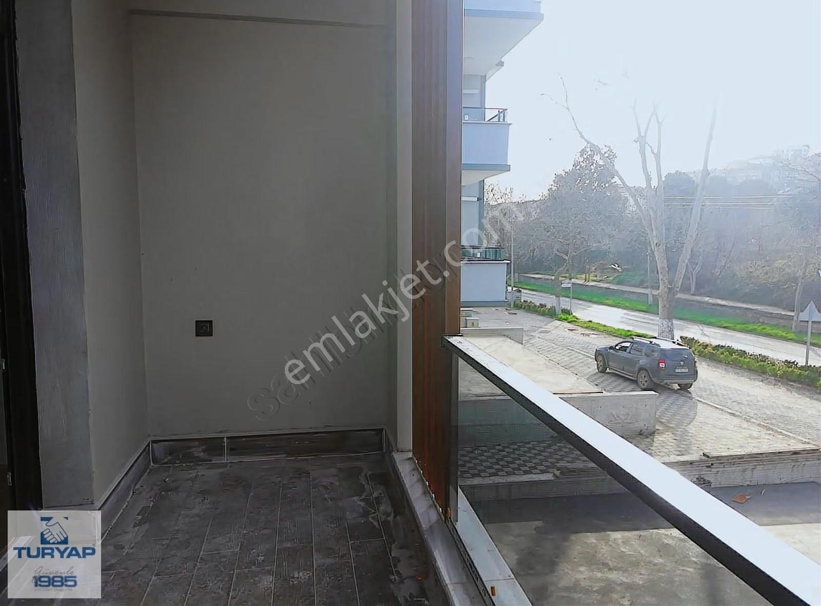 Kadıköy Tarihi Çınarlı Yola Butik Site İçerisinde Daire - Görsel 13