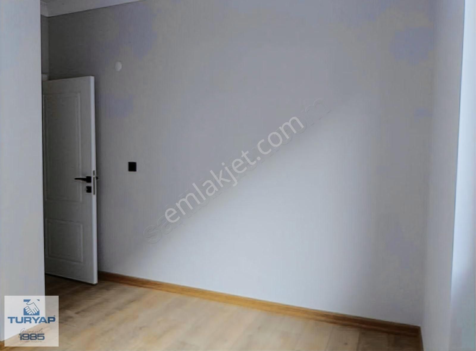 Kadıköy Tarihi Çınarlı Yola Butik Site İçerisinde Daire - Görsel 14