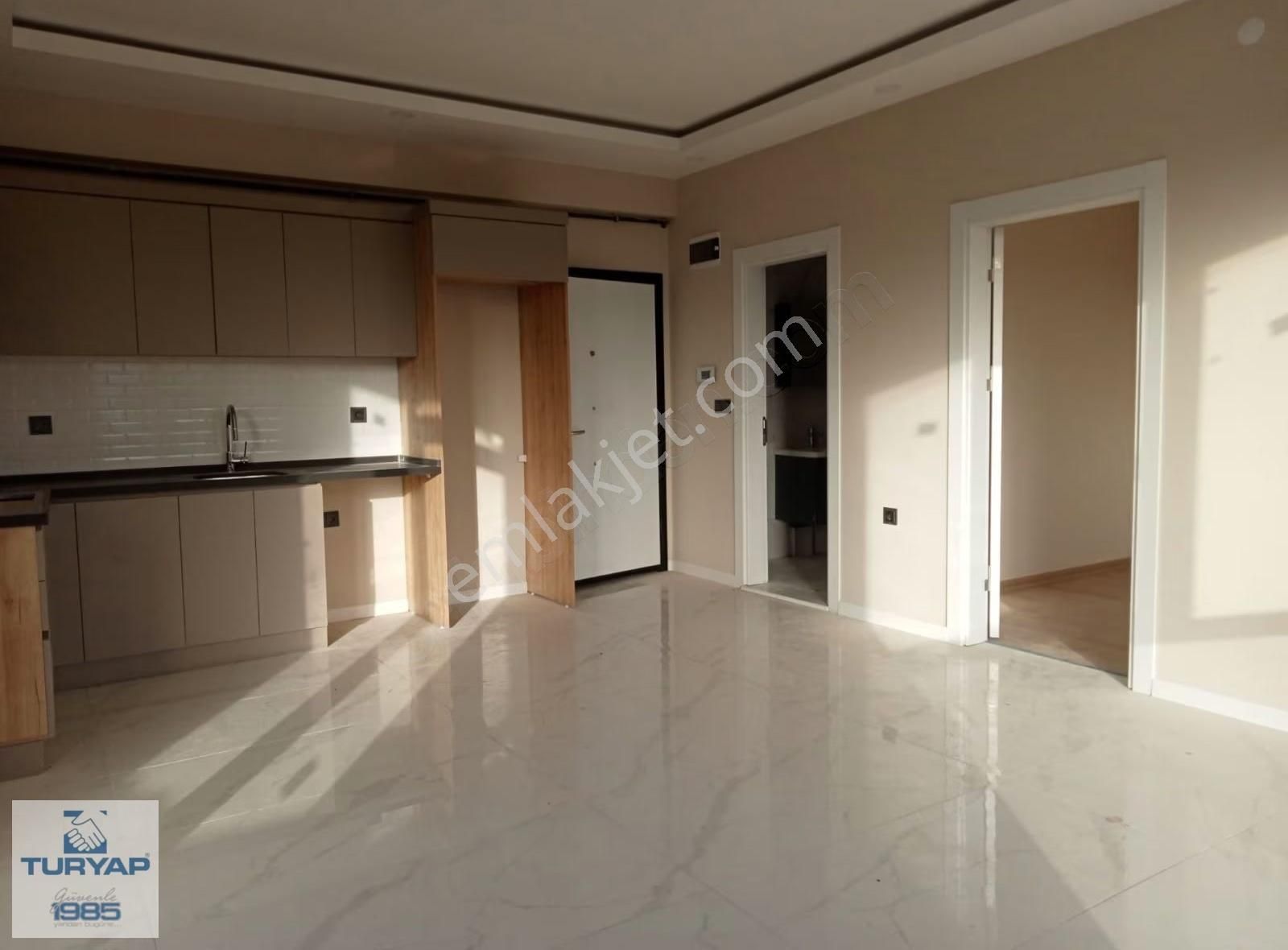 Kadıköy'de Site İçerisinde 1+1 Daire