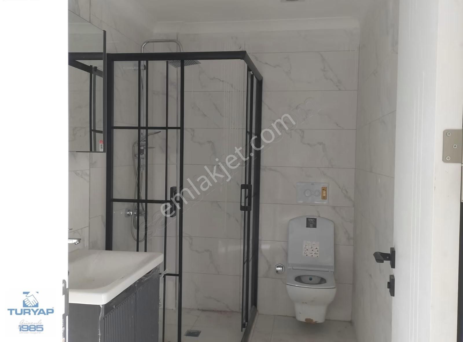 Kadıköy'de Site İçerisinde 1+1 Daire - Görsel 8