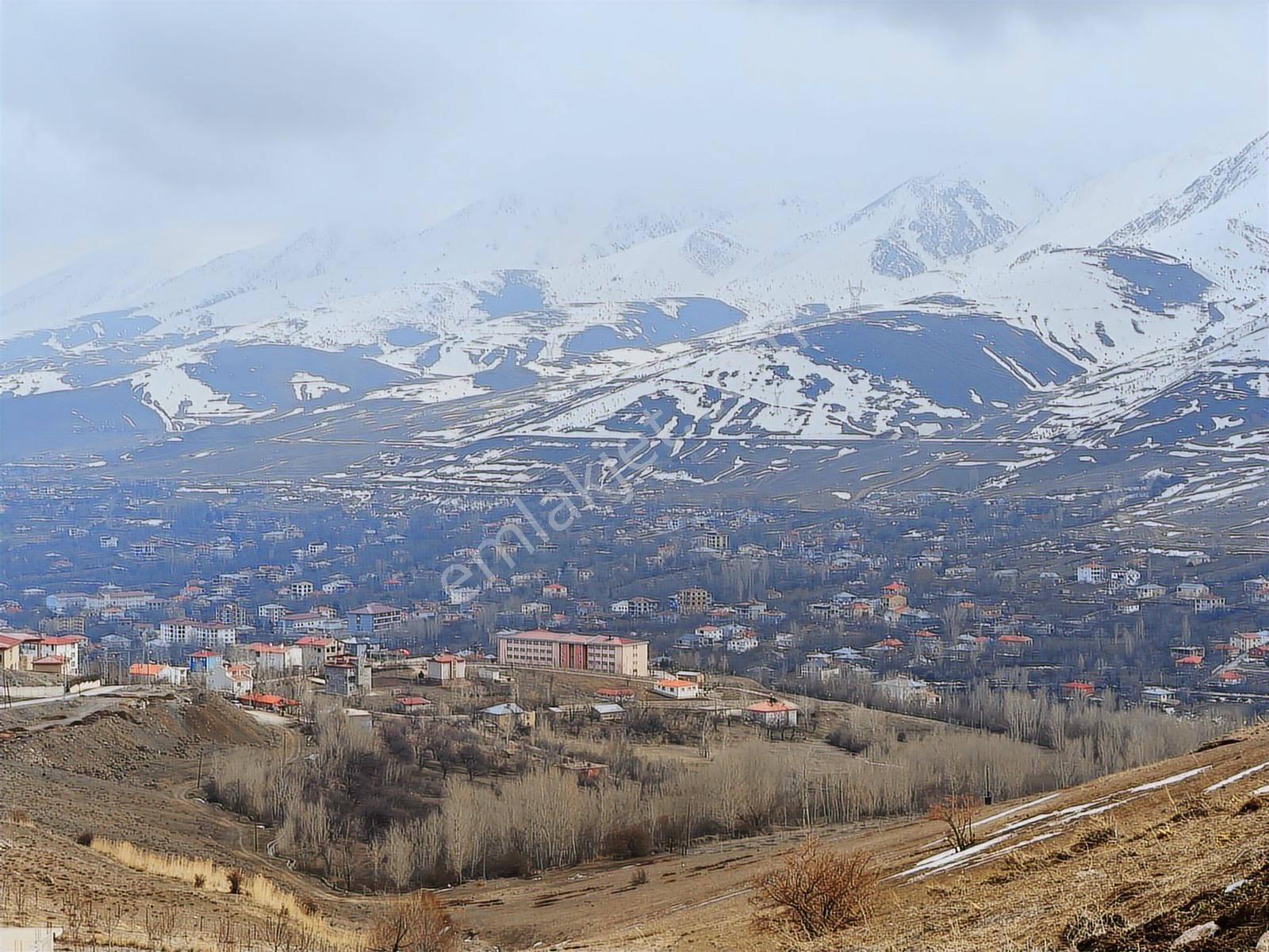 Gevaş Merkez'de Satılık 9 Dönüm Arsa - Görsel 16