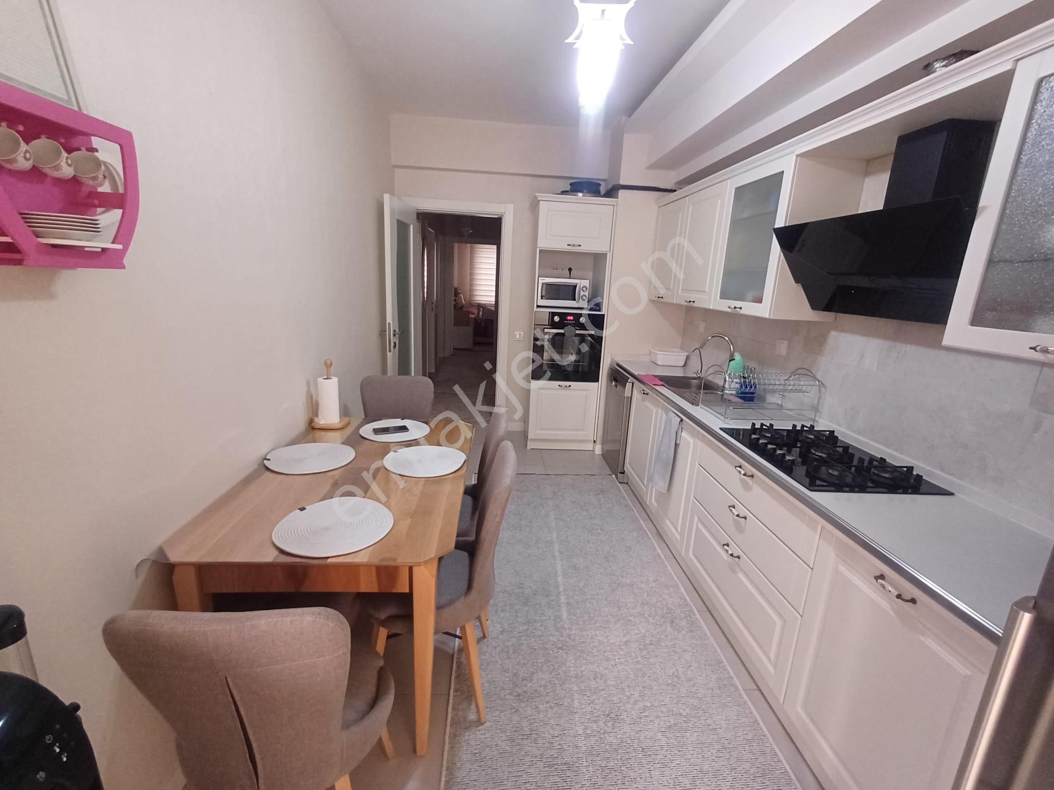 Emrah Çiftci'den Selçuklu Kılıçarslan Mah.şefikcan Cad.yanı Satılık 3+1 Arakat Daire - Görsel 12