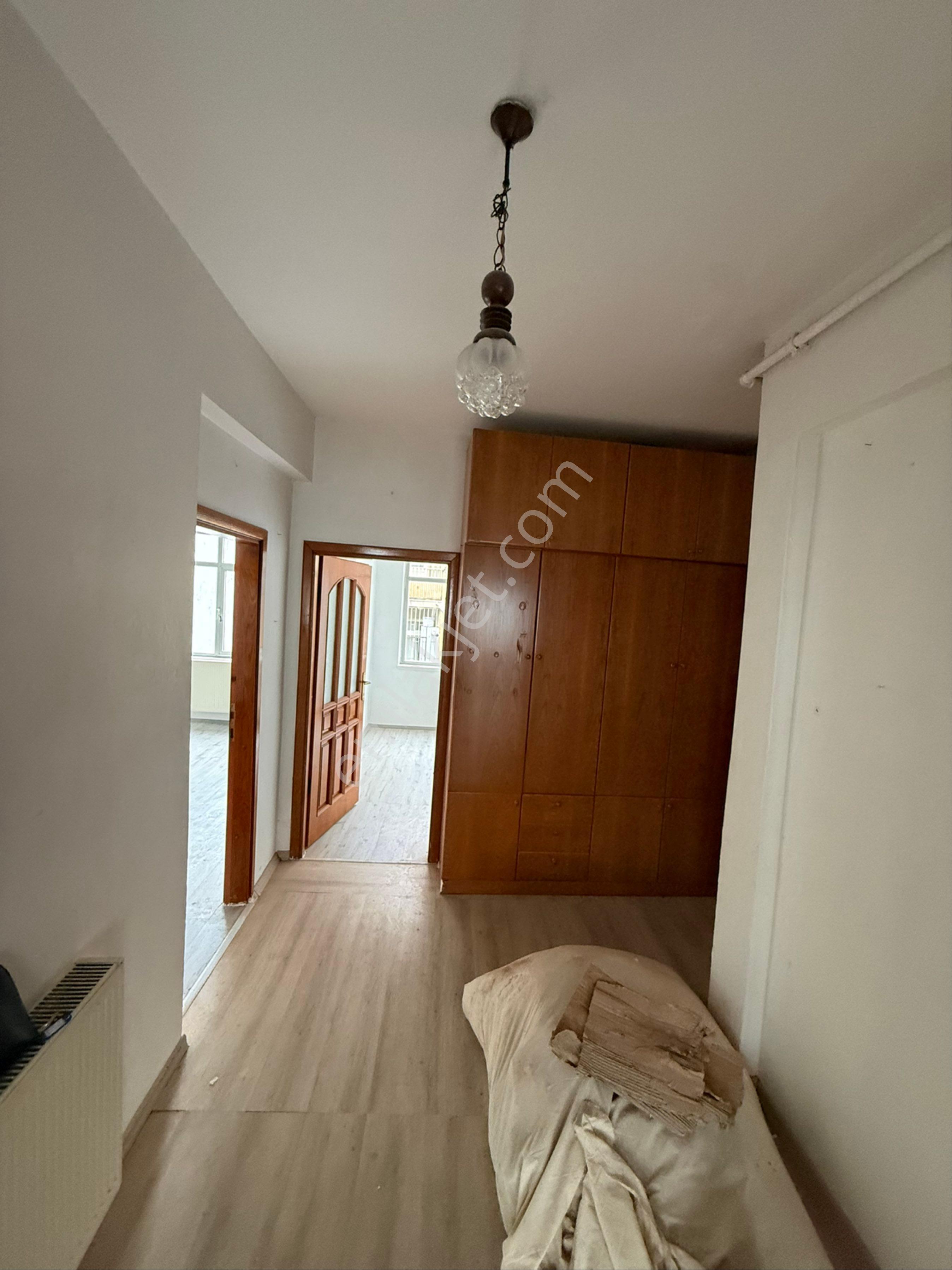 Hürriyet Mahallesinde İci Temiz Kiralık Daire - Görsel 7