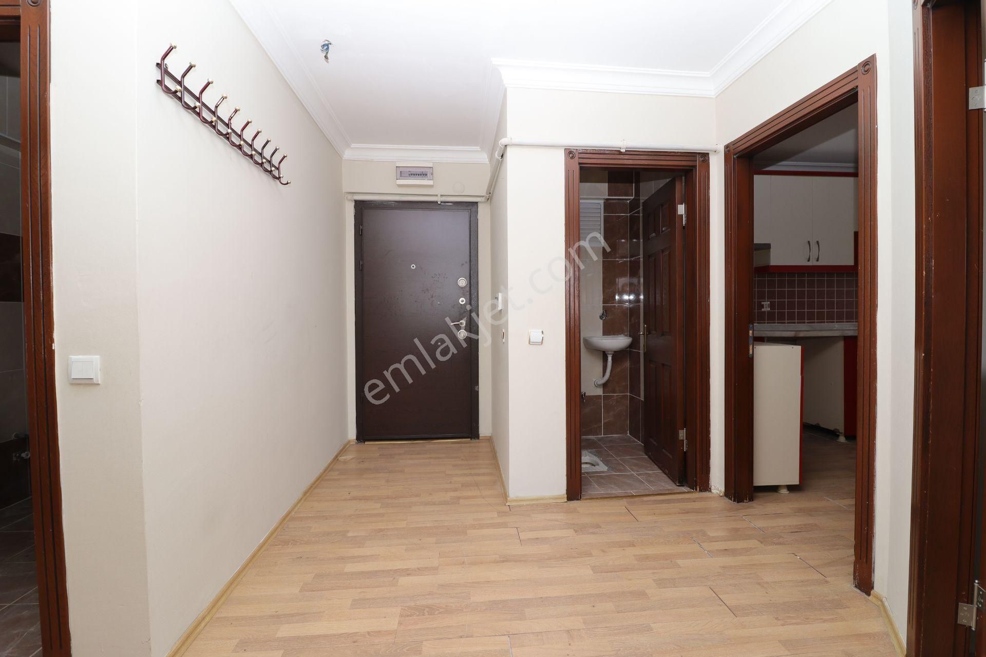 Akif'ten Topçu'da 3+1 Asansörlü G/b Cephe Cadde Yanı Kiralık Daire - Görsel 14
