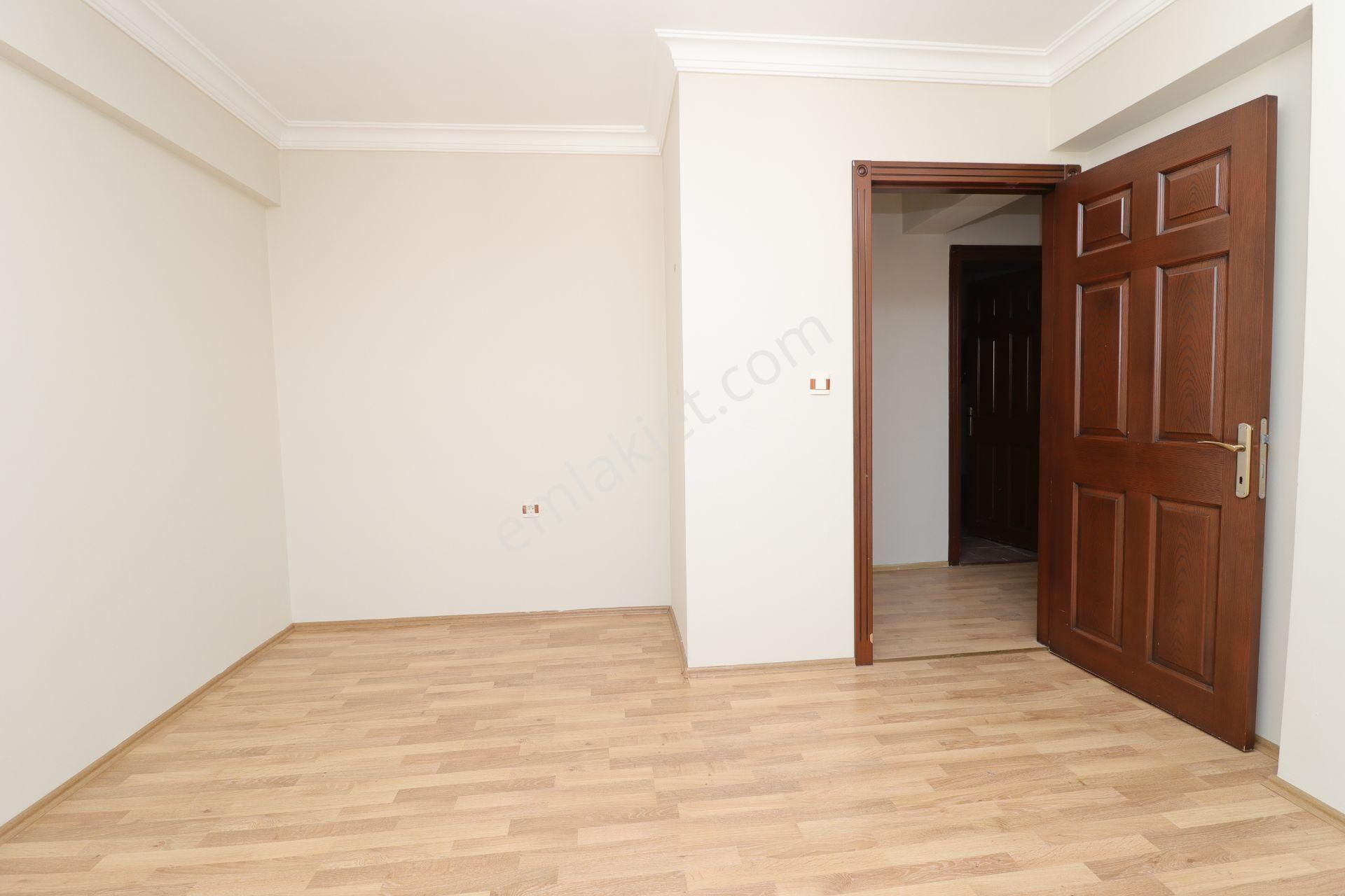 Akif'ten Topçu'da 3+1 Asansörlü G/b Cephe Cadde Yanı Kiralık Daire - Görsel 22