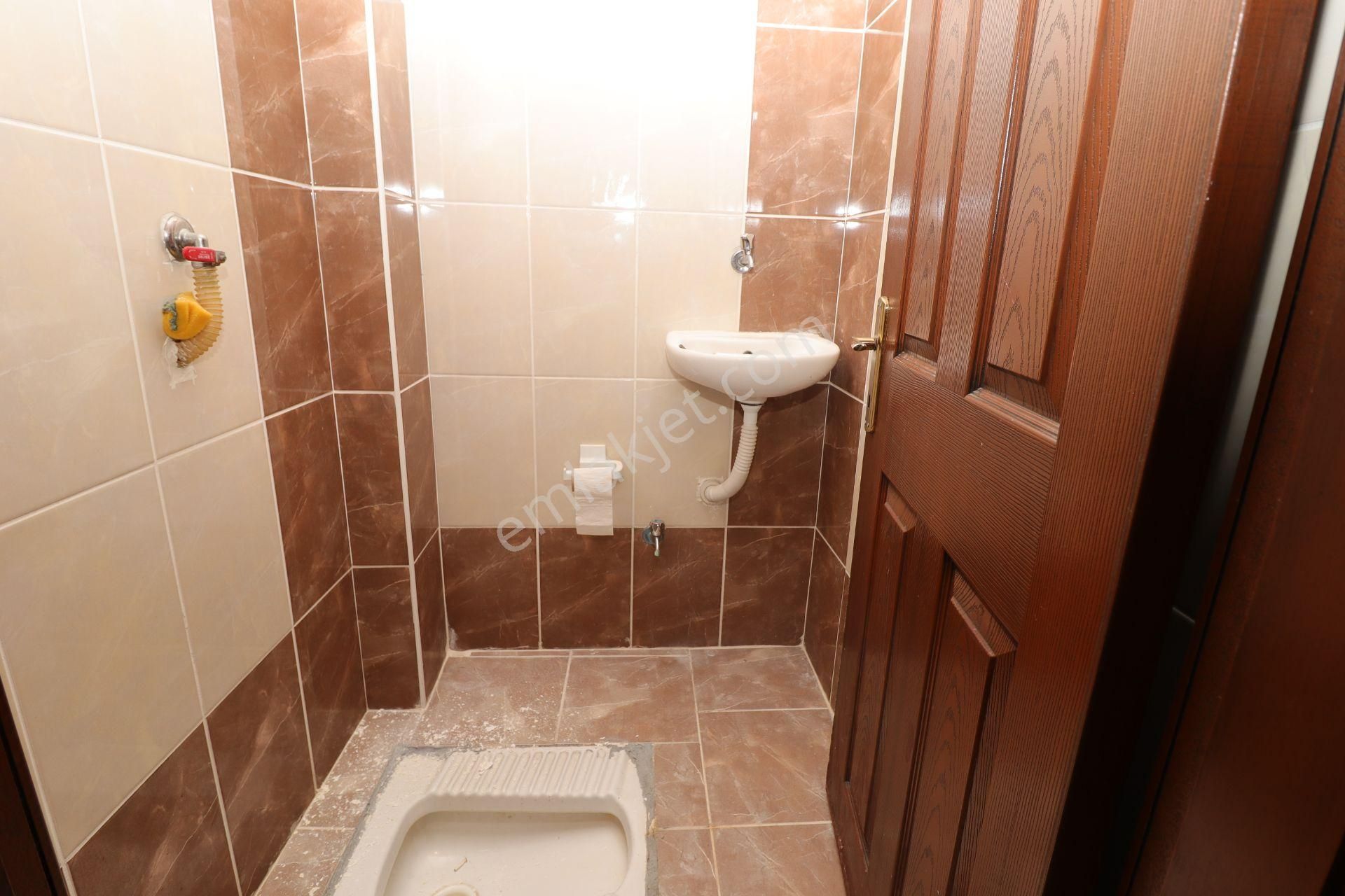Akif'ten Topçu'da 3+1 Asansörlü G/b Cephe Cadde Yanı Kiralık Daire - Görsel 25