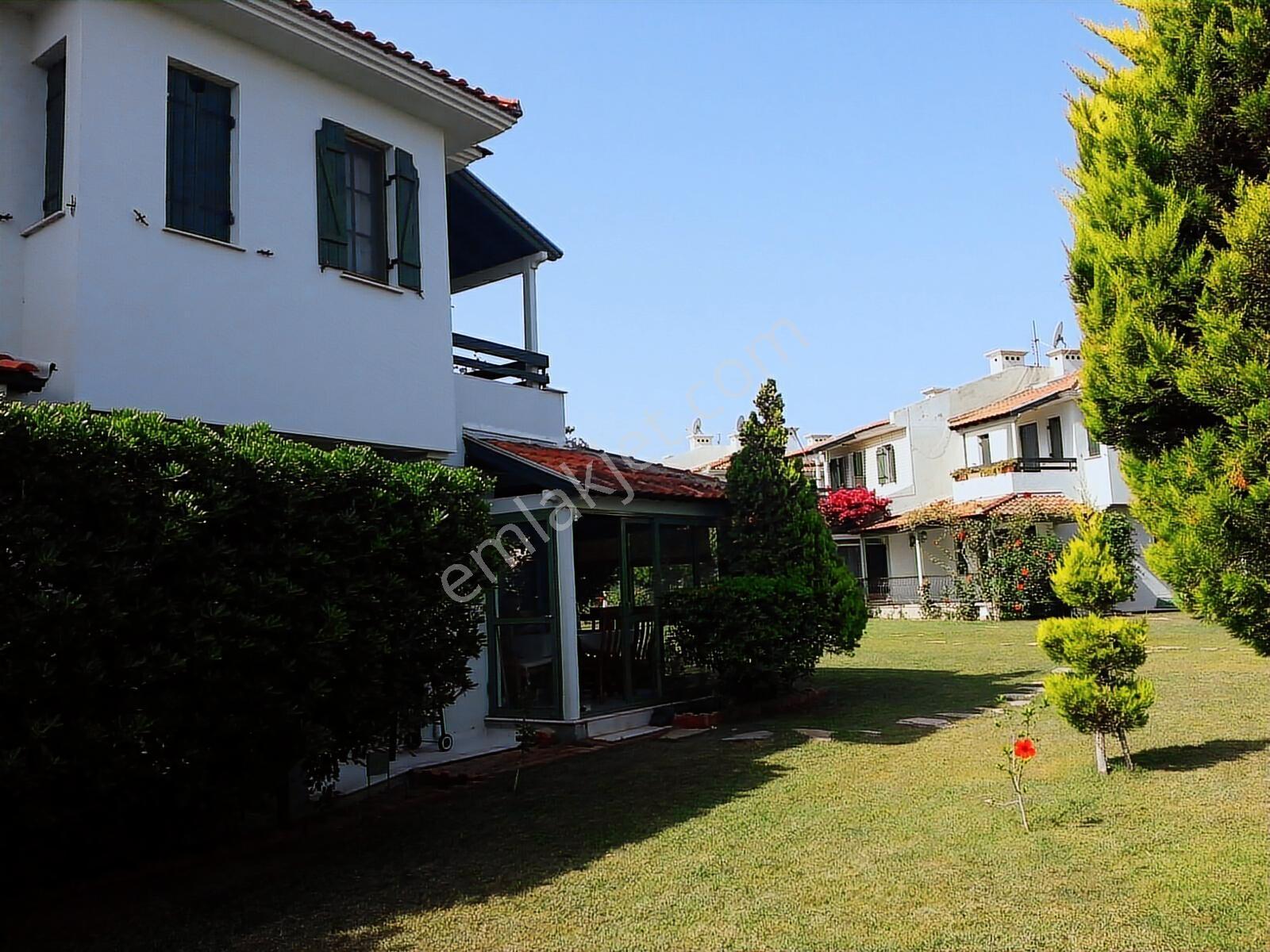 Çeşme Ayayorgi Mevki Yüzme Havuzlu,full Eşyalı,superlux Fırsat - Görsel 25