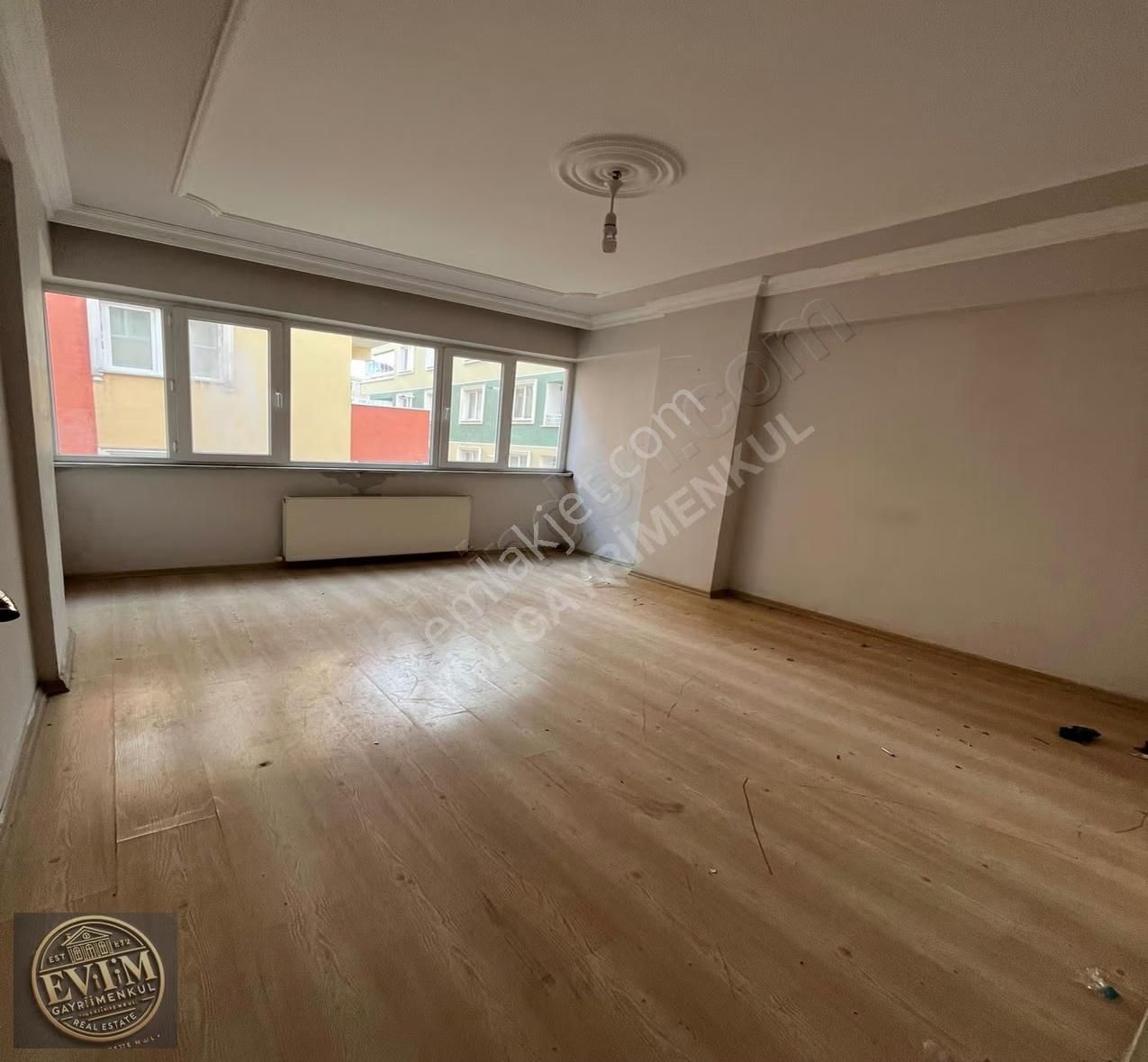 Evim'den Fevzi Paşa Mah.merkezi Konumda 2+1 Satılık 140m² Daire!