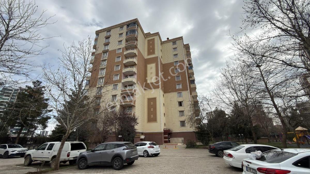 75 Cadde, Winstown Avm Arası 3+1 Bakımlı Satılık Daire - Görsel 30