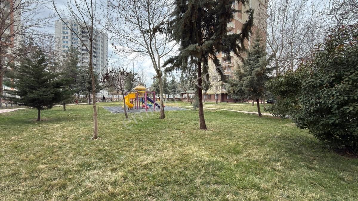 75 Cadde, Winstown Avm Arası 3+1 Bakımlı Satılık Daire - Görsel 12