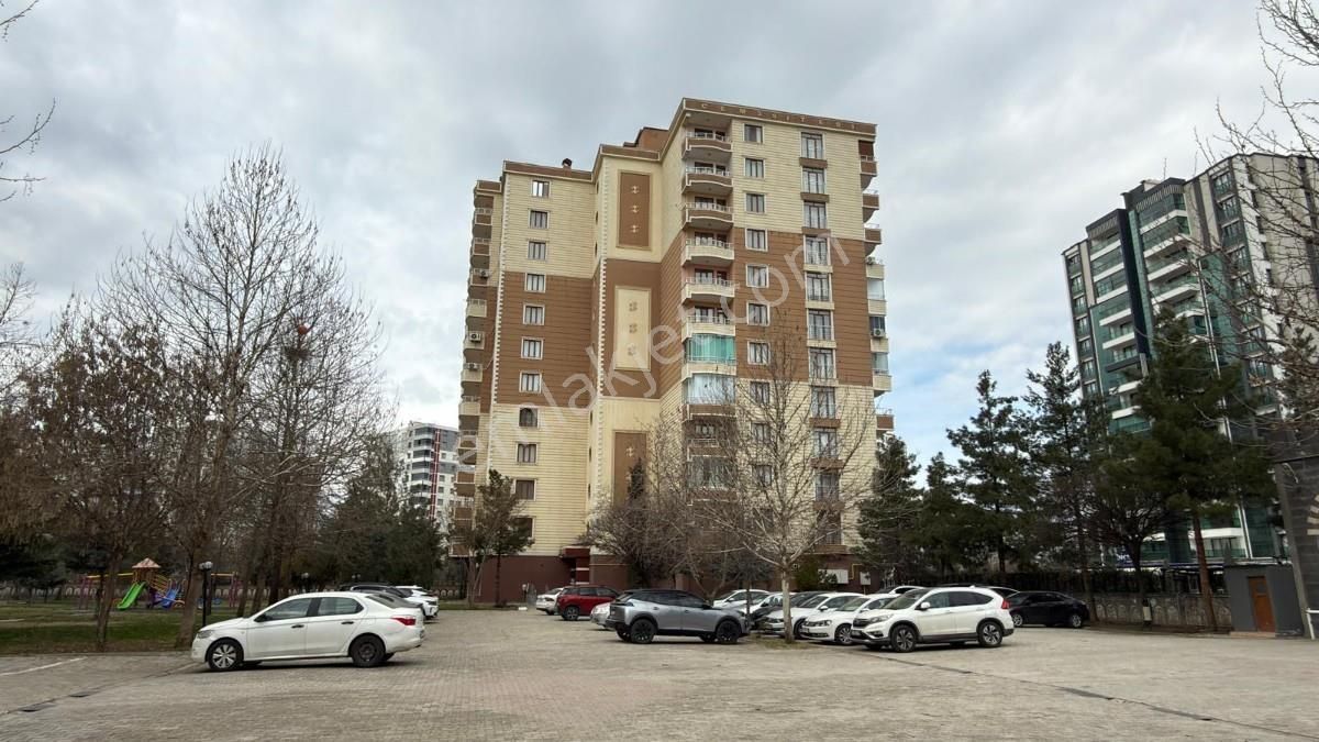 75 Cadde, Winstown Avm Arası 3+1 Bakımlı Satılık Daire - Görsel 4