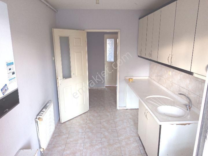İlksan Tokide Kiralık Daire 2+1 Katta - Görsel 3