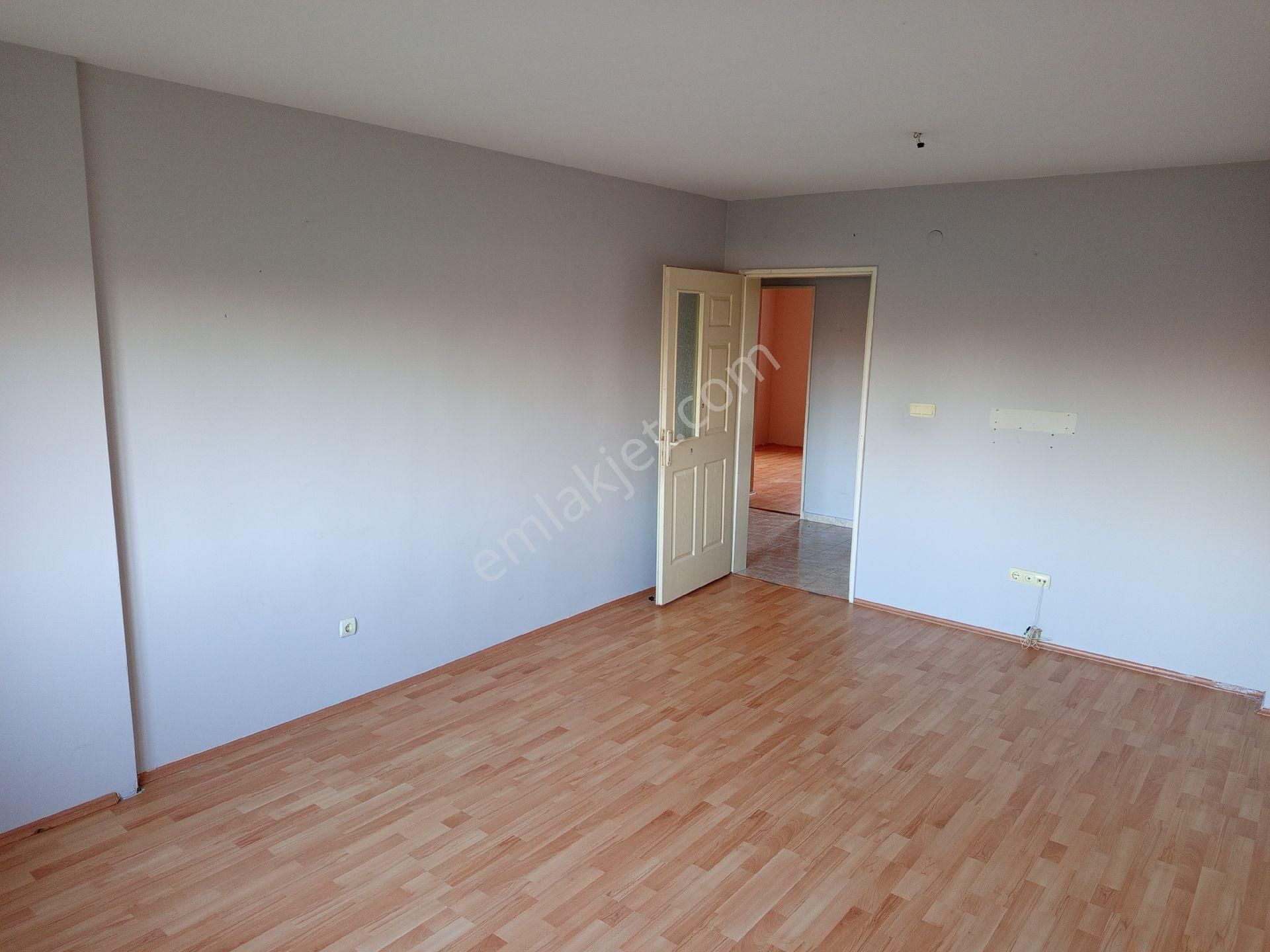 İlksan Tokide Kiralık Daire 2+1 Katta - Görsel 8
