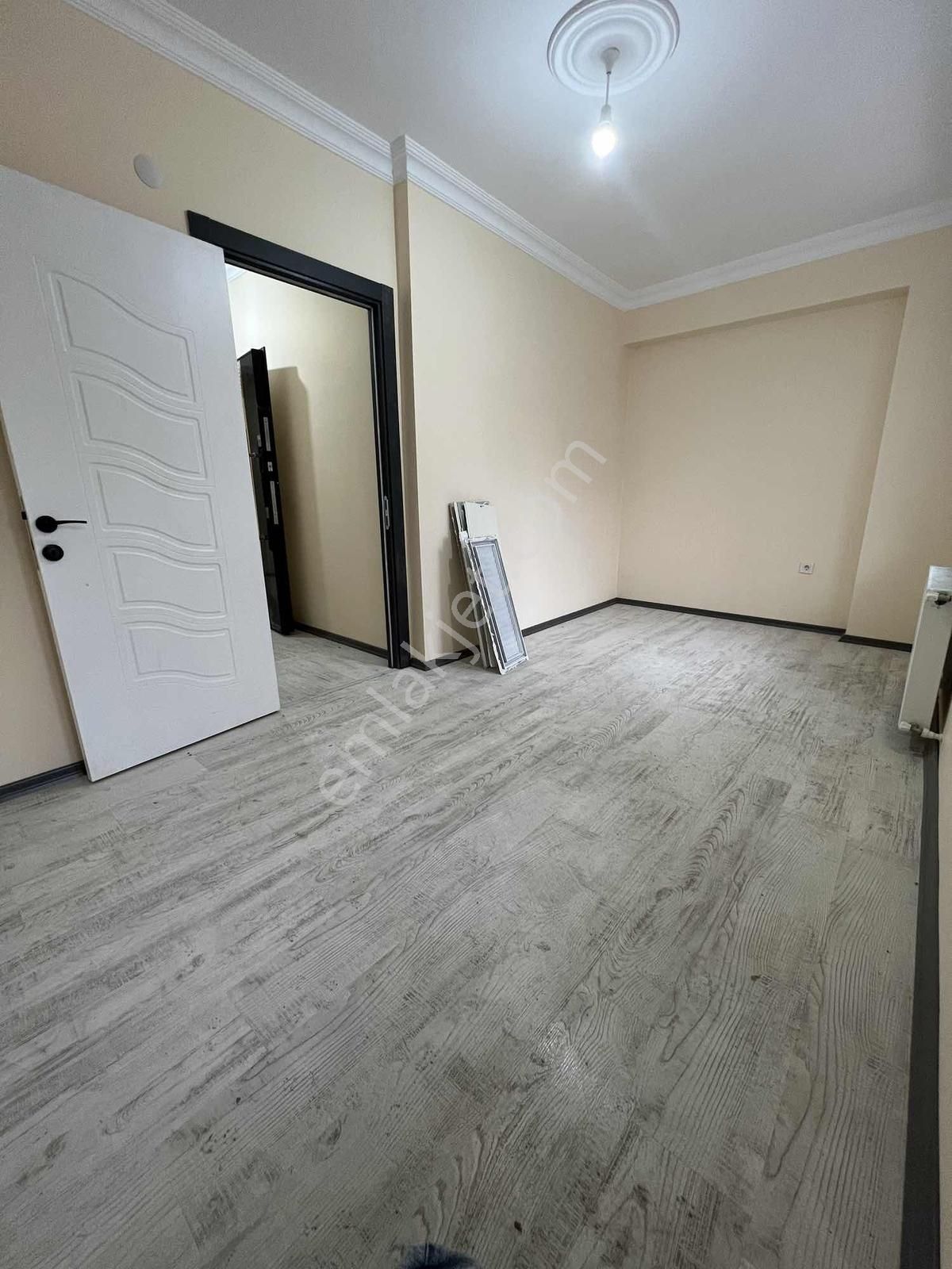 Başakşehir Güvercintepe Mahallesinde Satılık 2+1 Büyük Bahçekatı - Görsel 7