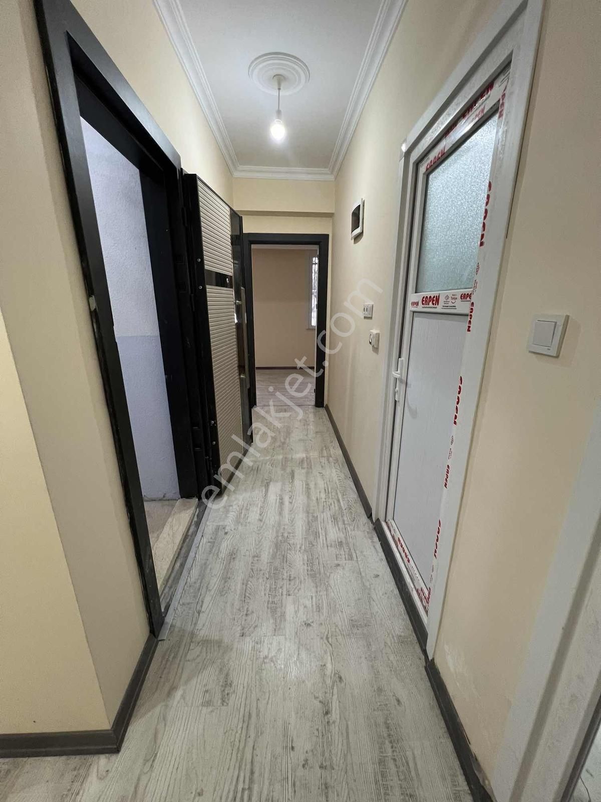 Başakşehir Güvercintepe Mahallesinde Satılık 2+1 Büyük Bahçekatı - Görsel 10