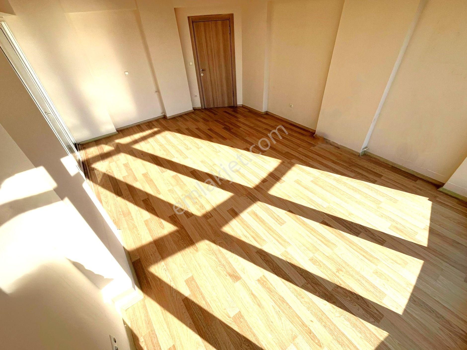 🏡aygül'den Edremit Atatürk Mahallesi'nde Full Körfez Manzaralı Ara Kat Asansörlü 3+1 Kiralık Daire - Görsel 8