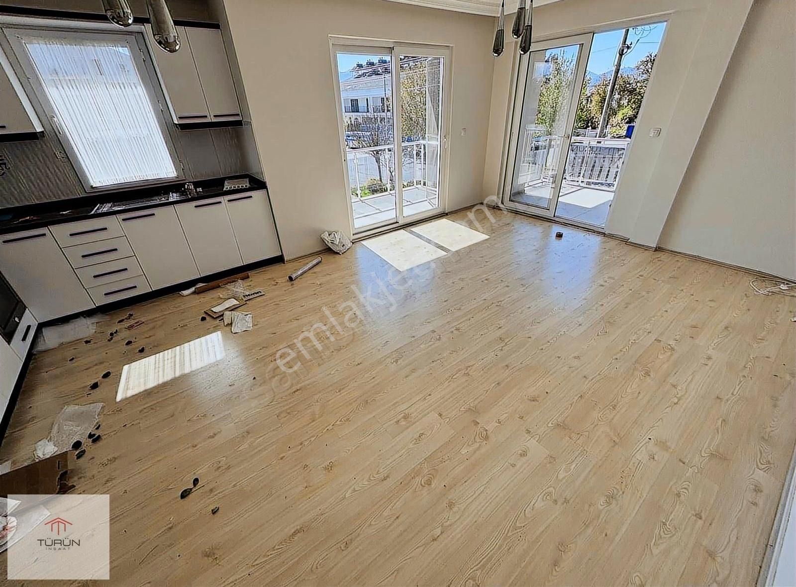 Fethiye Foça Mahallesinde Müstakil Girişli 4+1 Kiralık Daire