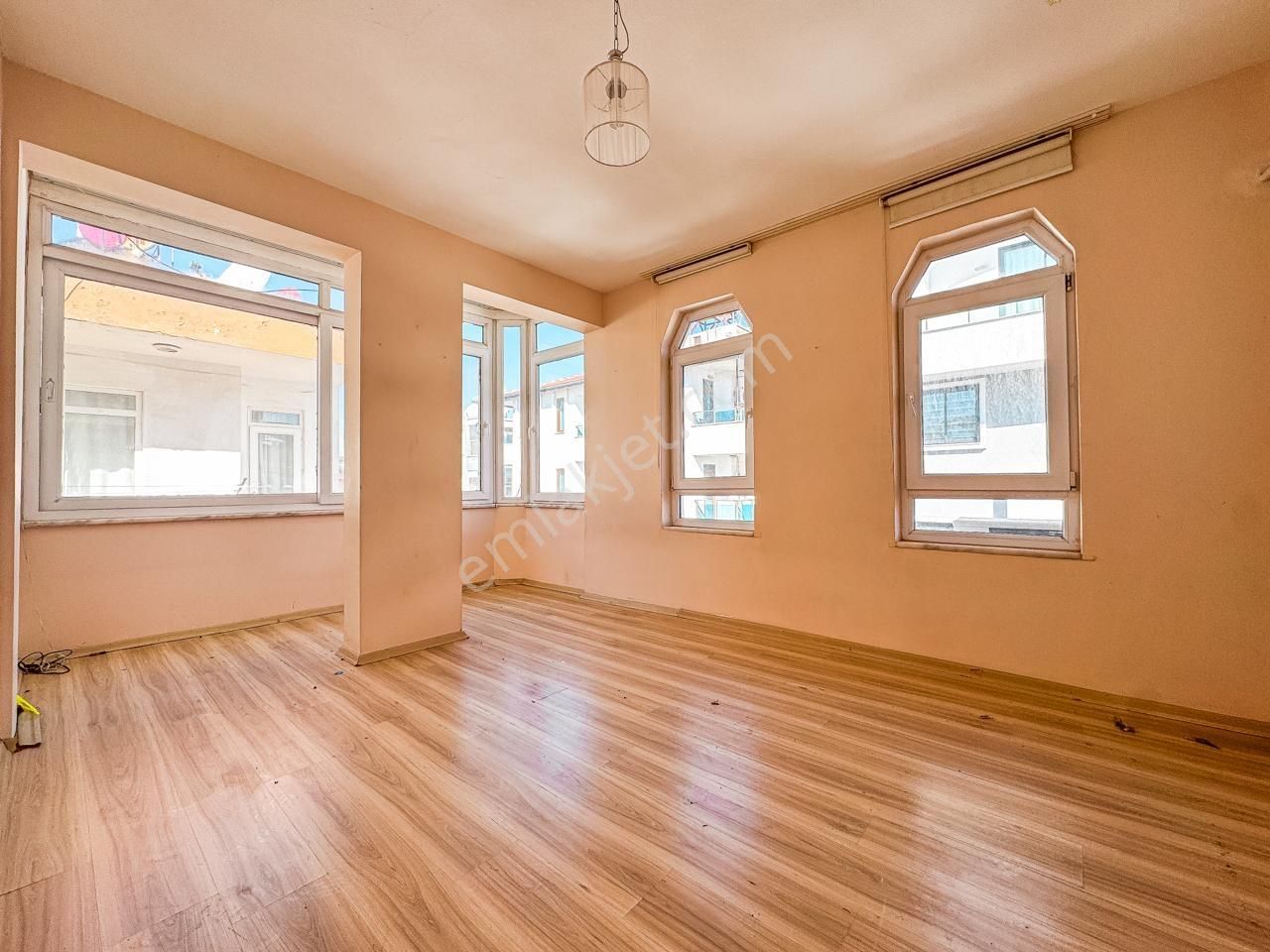 Alanyada Denize Sıfır 3+1 Satılık Daire - Görsel 5