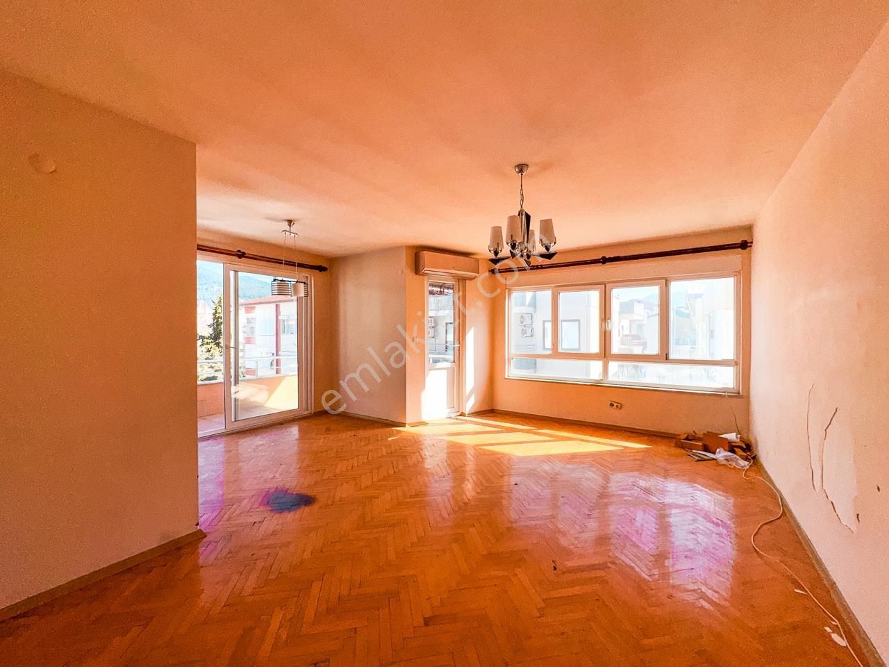 Alanyada Denize Sıfır 3+1 Satılık Daire - Görsel 4