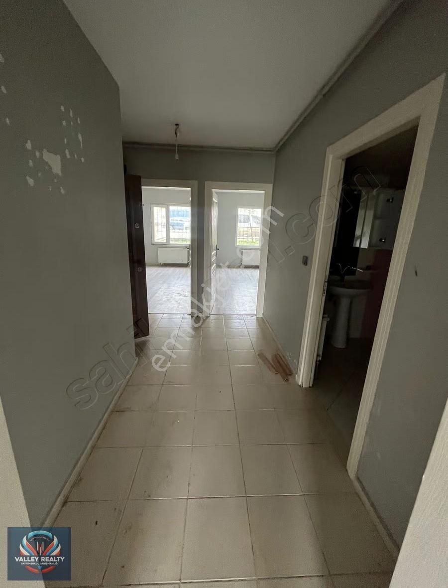 Valleyden Marmaracık Mah. Site İçinde, 2+1 Satılık Daire! - Görsel 11