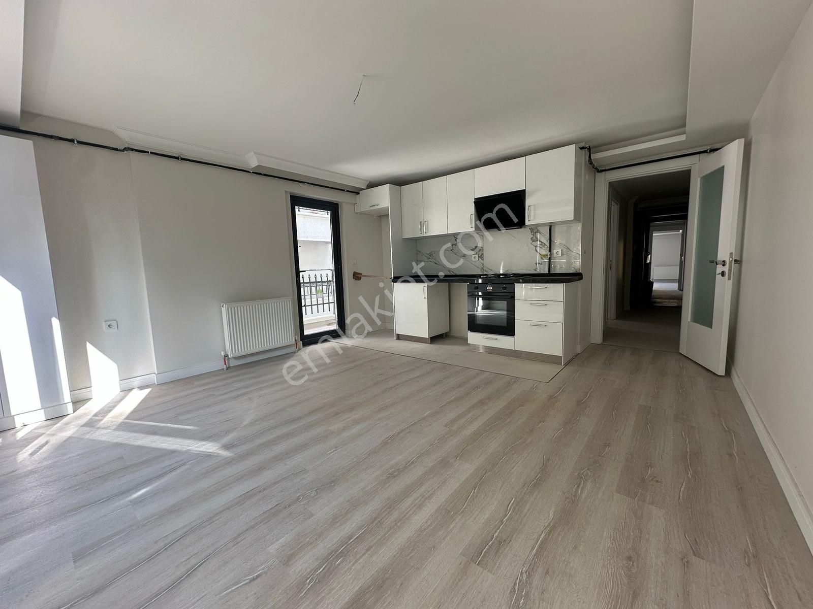 Kuttaş Emlak'tan 0 Binada Katta 1+1 Ön 50m2 Metro Yakını Kiralık - Görsel 7