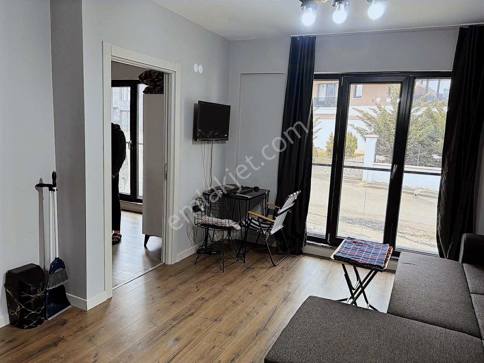 İncek Emlak'tan Yatırımcıya Özel Kiracılı Üniversite Yakını 1+1 - Görsel 2