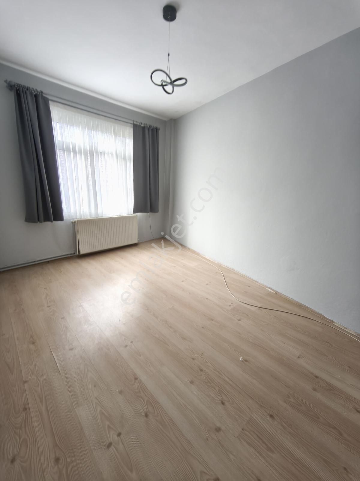 G.o.paşa Merkez De Tadilatı Yapılmış 2+1 75 M² 3.kat Daire - Görsel 2