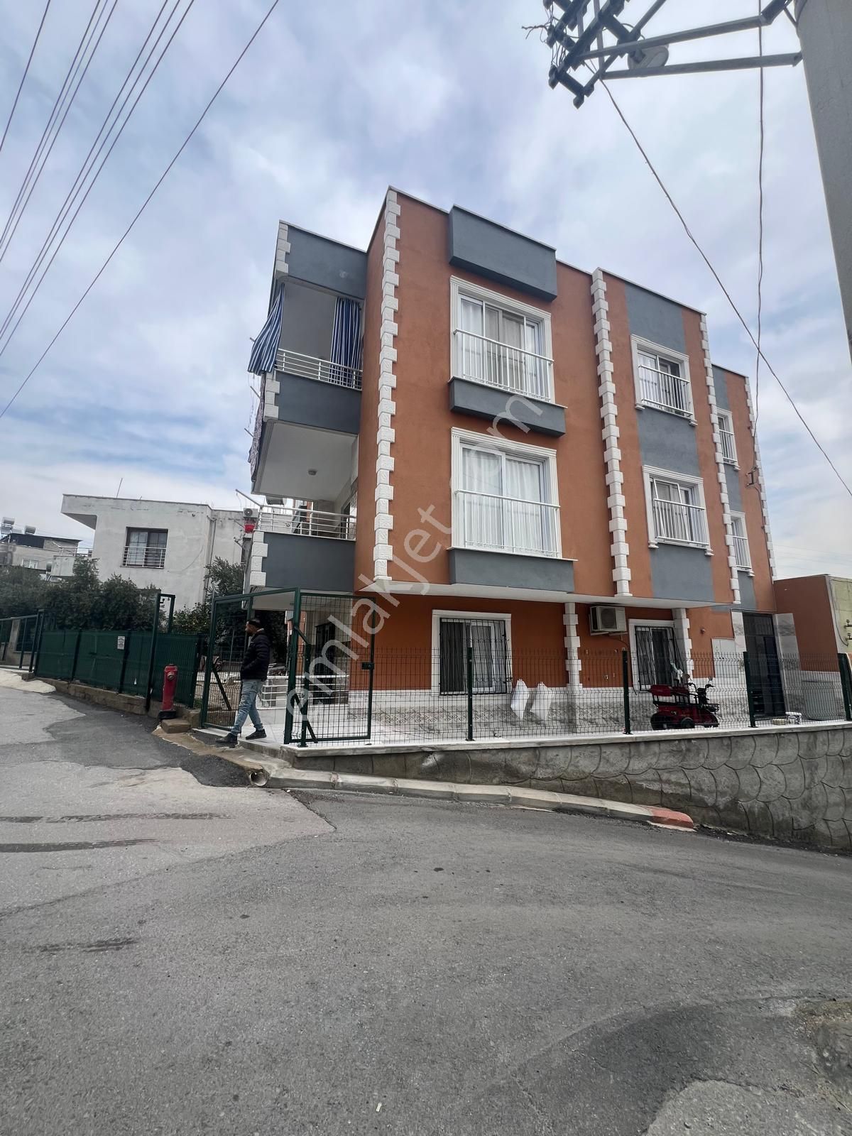 Acar Group İnşaat'tan Toroslar Çavuşlu Mh. 3 Katlı Satılık Müstakil Bina