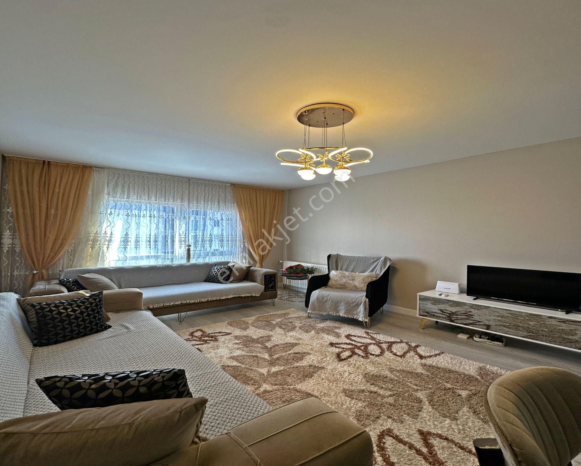 Cumhuriyet Mahallesinde Site İçi Yatırımlık Satılık 1+1 Fırsat Daire - Görsel 4