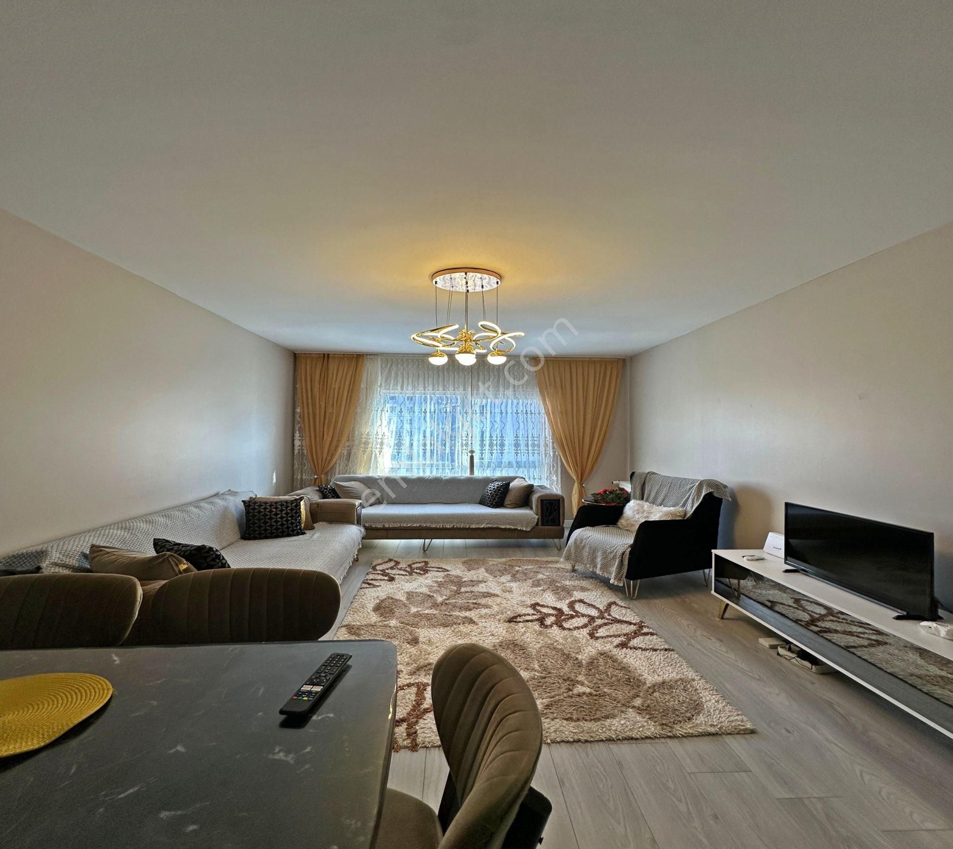 Cumhuriyet Mahallesinde Site İçi Yatırımlık Satılık 1+1 Fırsat Daire - Görsel 2