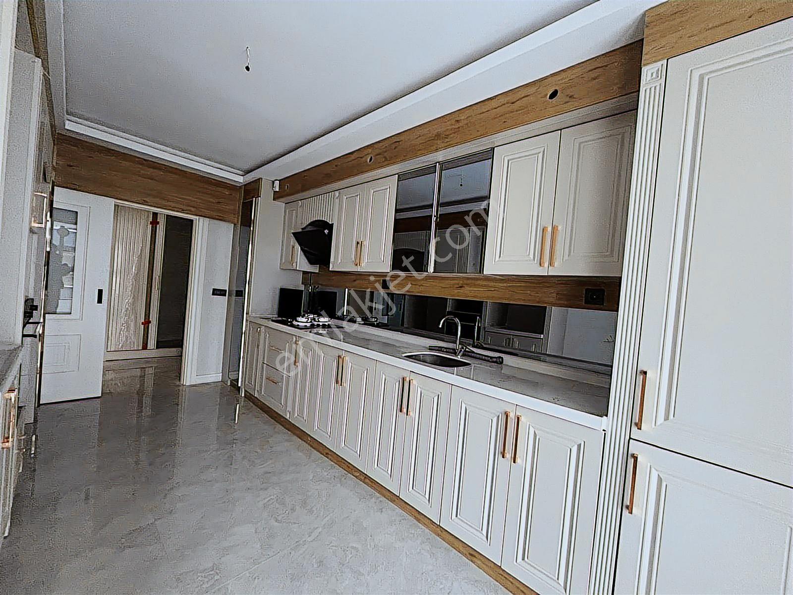 Yenikent Emlak'tan Kombi-cambalkon Giyinme Odalı 3+1 Lüx Daire - Görsel 32