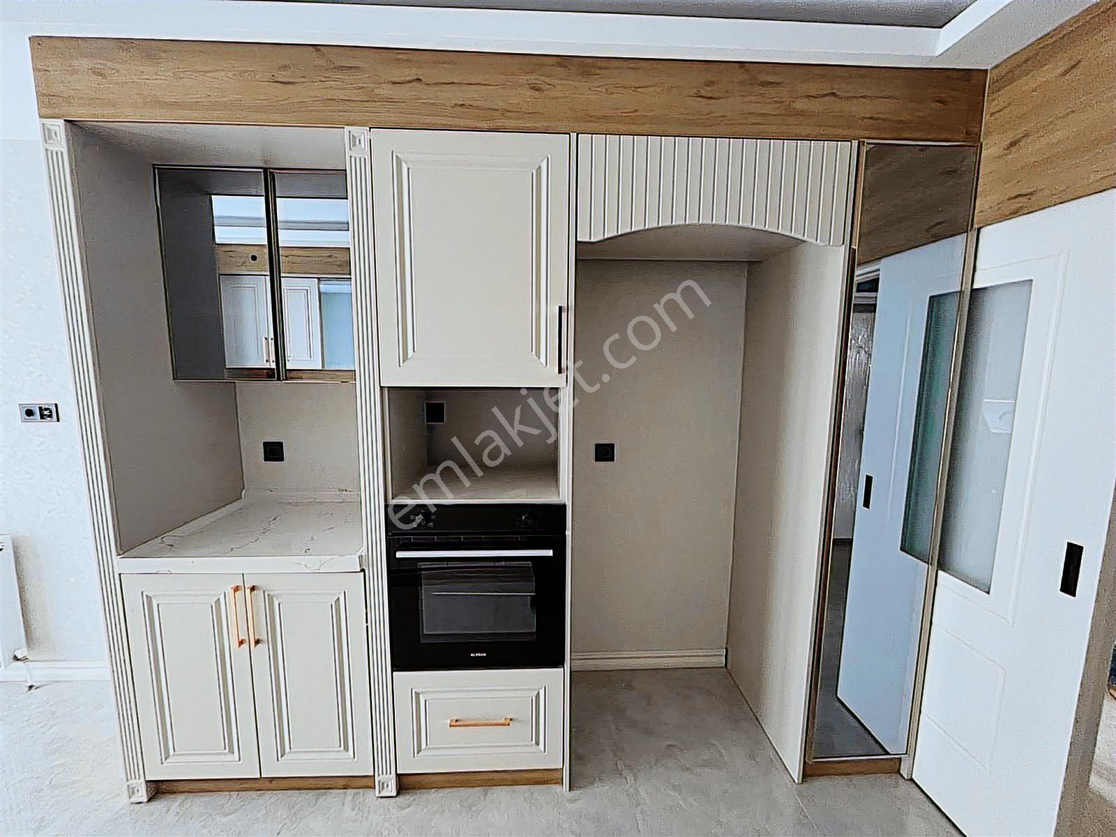 Yenikent Emlak'tan Kombi-cambalkon Giyinme Odalı 3+1 Lüx Daire - Görsel 22