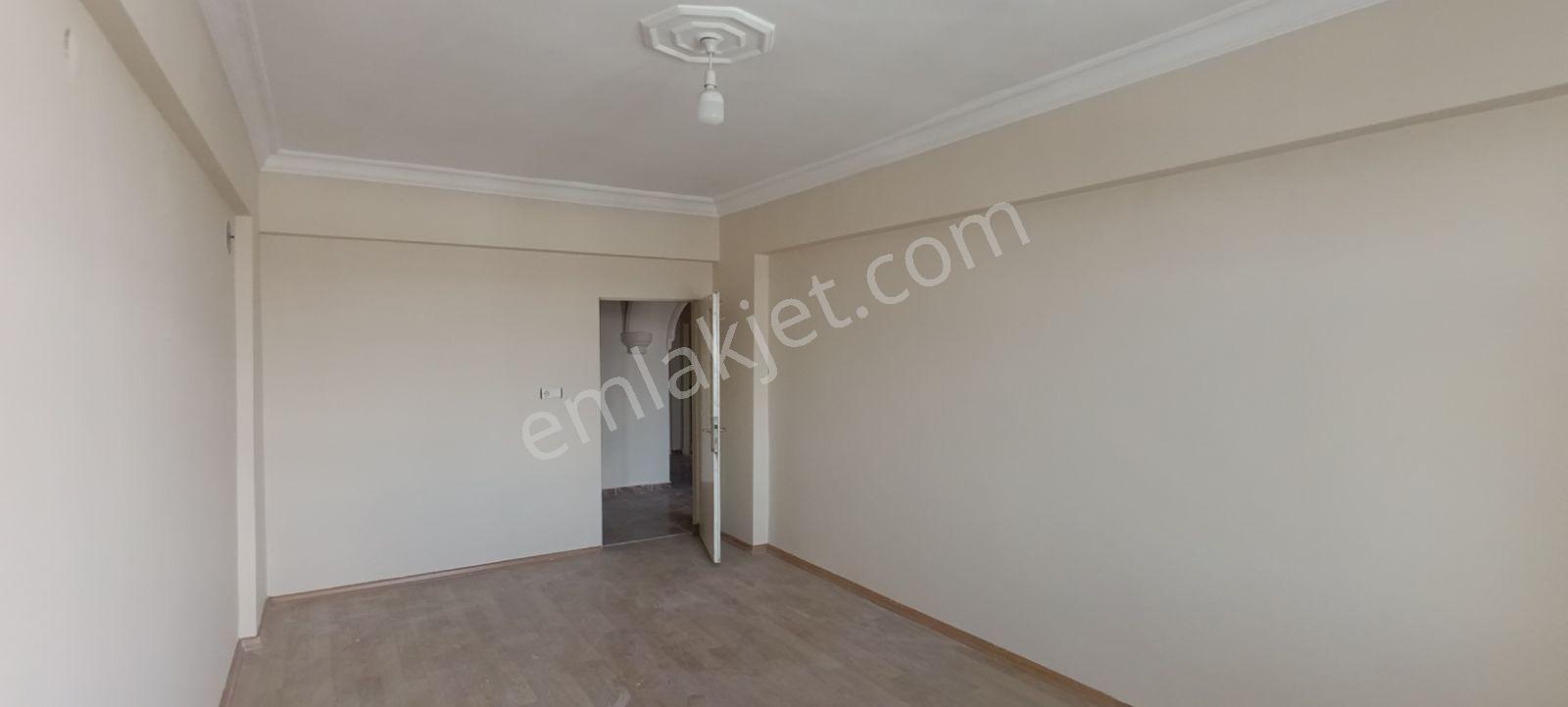 Ebrar Emlak'ta Dairemiz 3+1 Doğalgazı Asansörlü Kiralık - Görsel 13