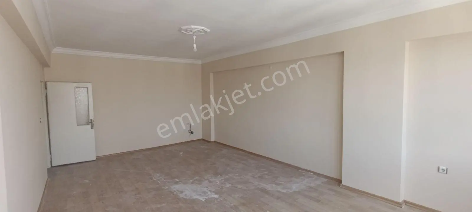 Ebrar Emlak'ta Dairemiz 3+1 Doğalgazı Asansörlü Kiralık - Görsel 4