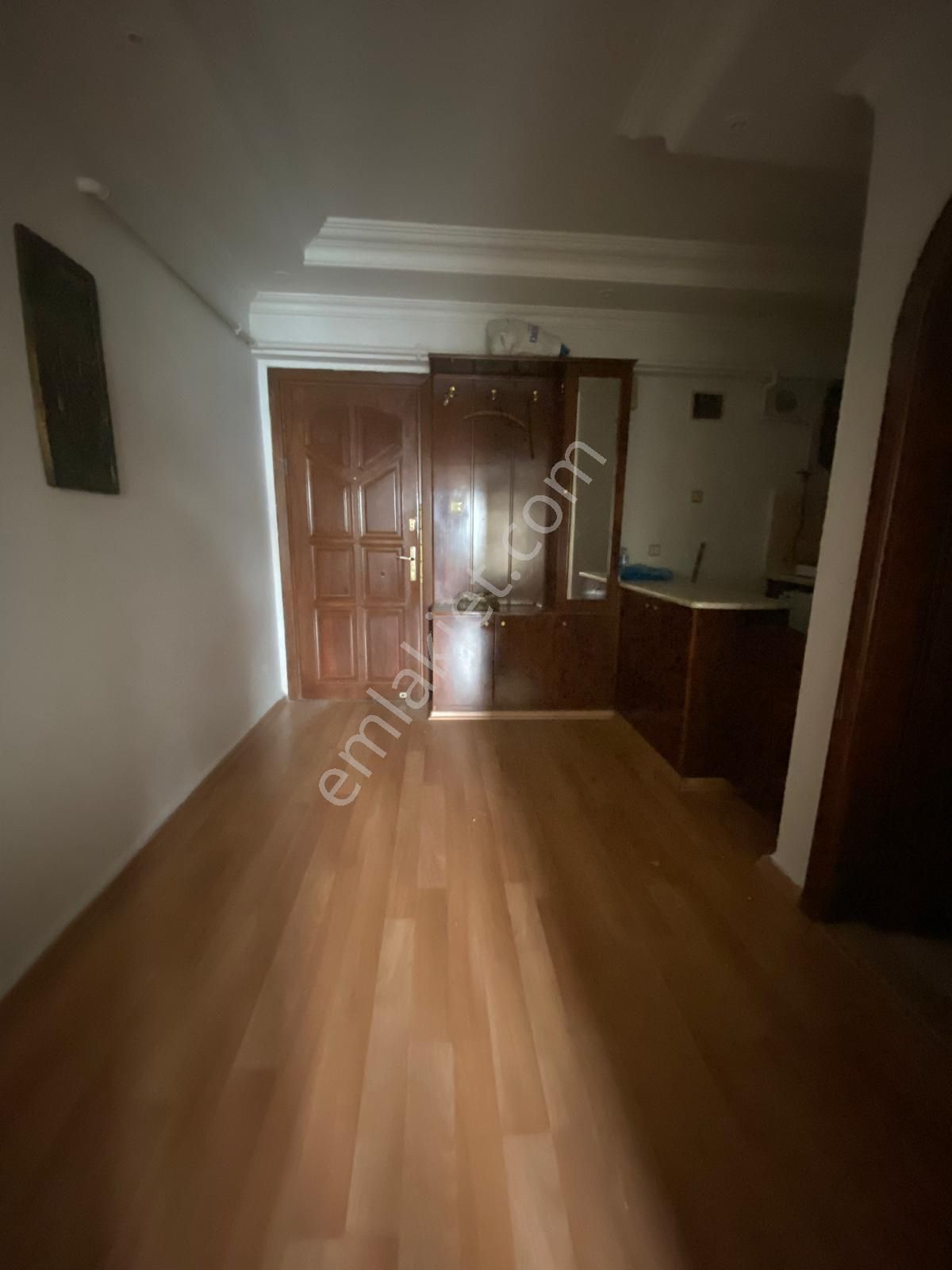 Gaziosmanpaşa Merkez Mahallesinde 1+1/60m2/3. Kat/asansörlü Full Eşyalı Kiralık Ofis - Görsel 8